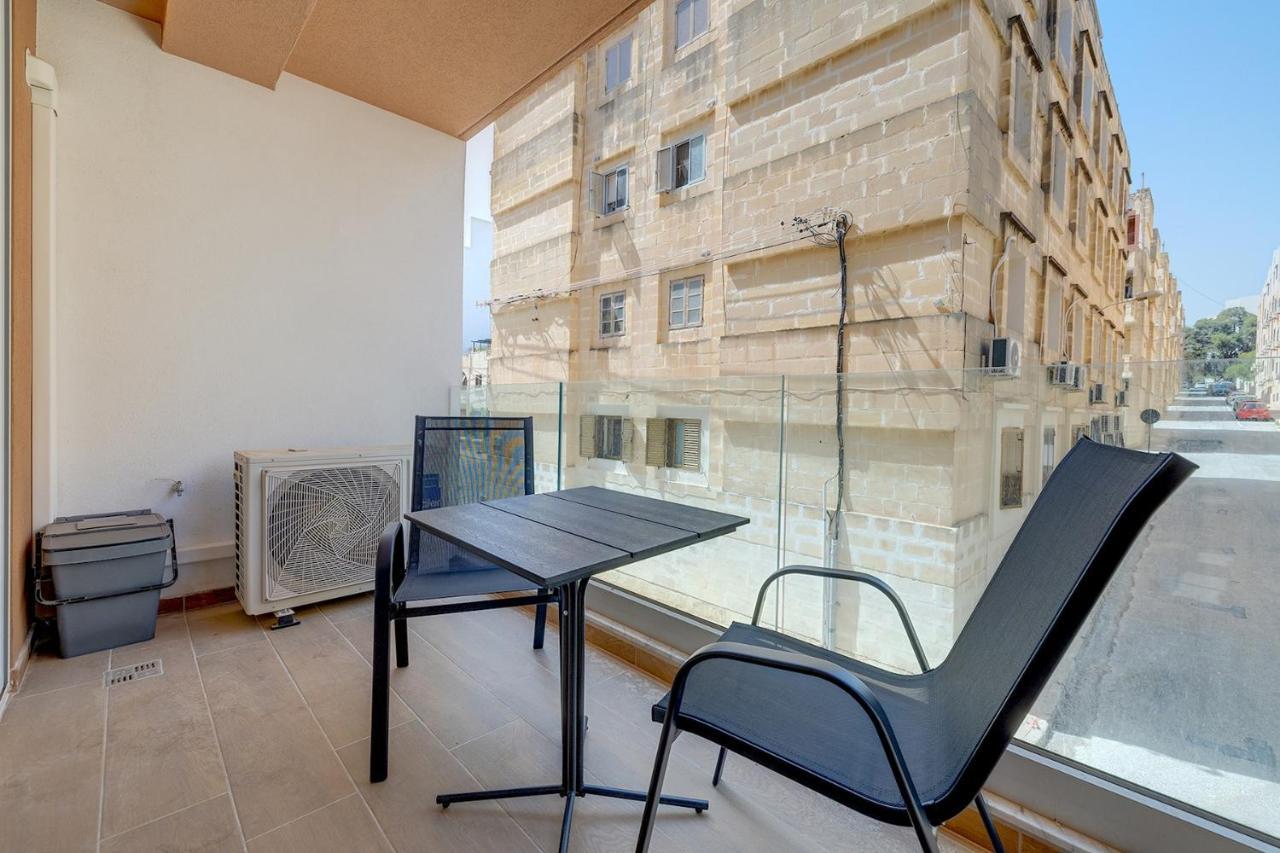 Chic 2Br Apartment, Ideal Location Ta Xbiex Exterior photo